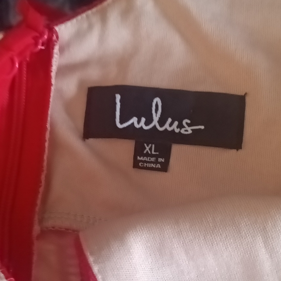 Dress - Picture 4 of 4